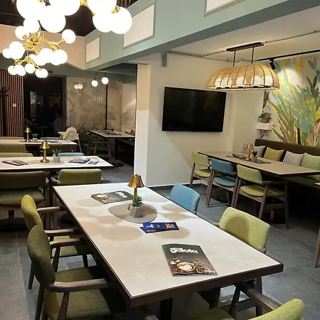 阿斯特拉酒店 酒店 4*