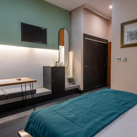 Astra Hotel