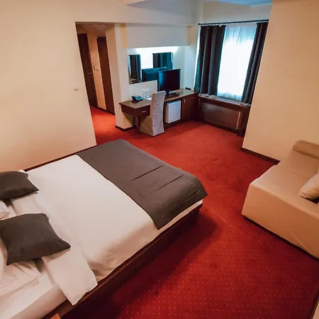 Hotel Astra 4*