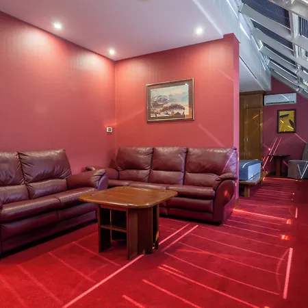 Astra Hotel 4*